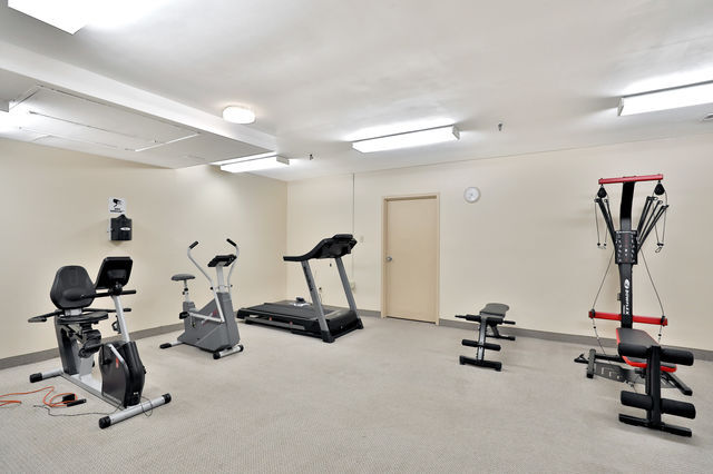 #1006-301 Frances Ave.