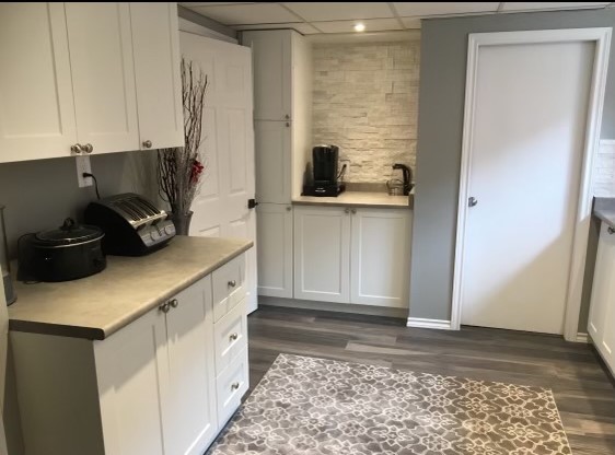 15 Purdy Cres.