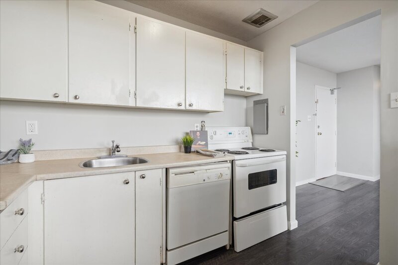 #1004-15 Nicklaus Dr.