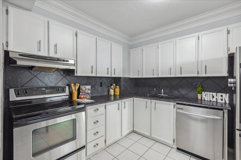 #1006-301 Frances Ave.