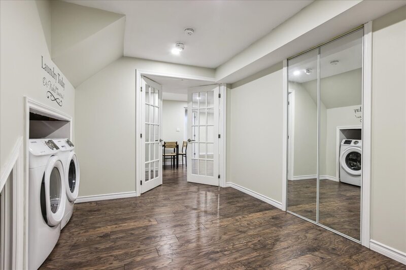 52 Nicosia Dr