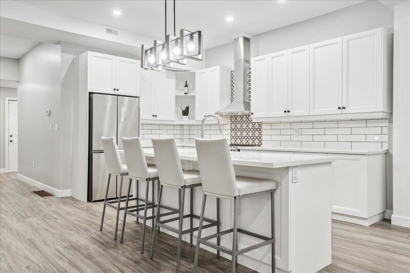 #2-800 Beach Blvd, Hamilton
