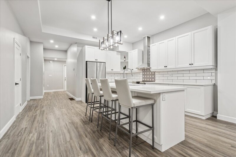 #2-800 Beach Blvd, Hamilton