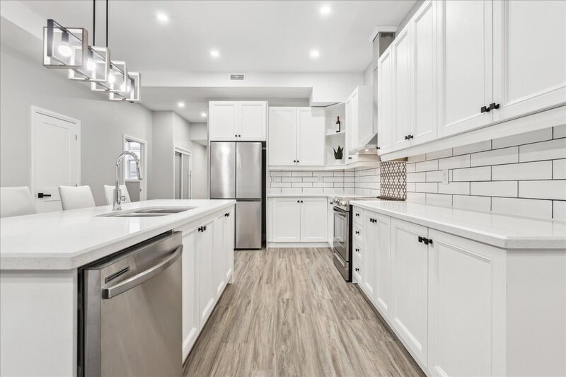 #2-800 Beach Blvd, Hamilton