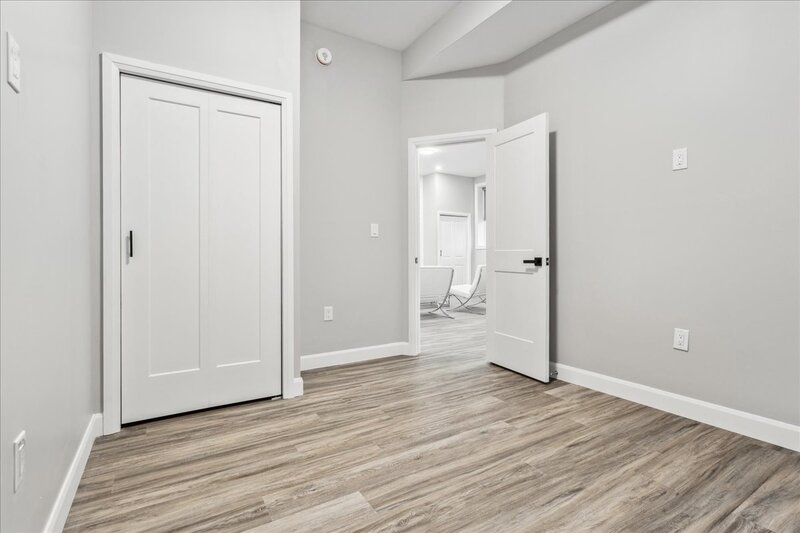 #2-800 Beach Blvd, Hamilton