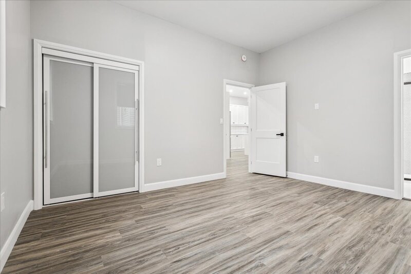 #2-800 Beach Blvd, Hamilton