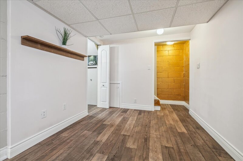 1 Alpine Ave, Hamilton