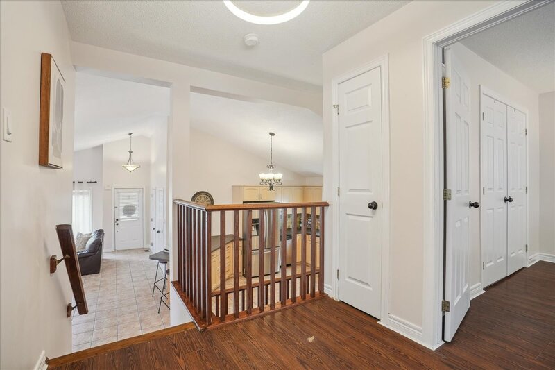 32 Sonoma Ln, Stoney Creek