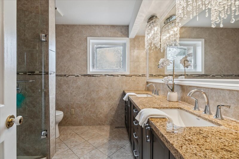 5 Juliana Cres, St. Catharines