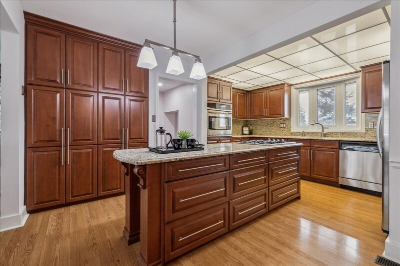 5 Juliana Cres, St. Catharines