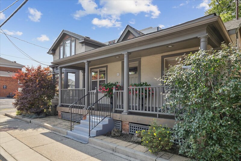 65 Queen St. Catharines 