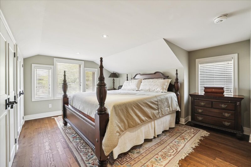 65 Queen St. Catharines 
