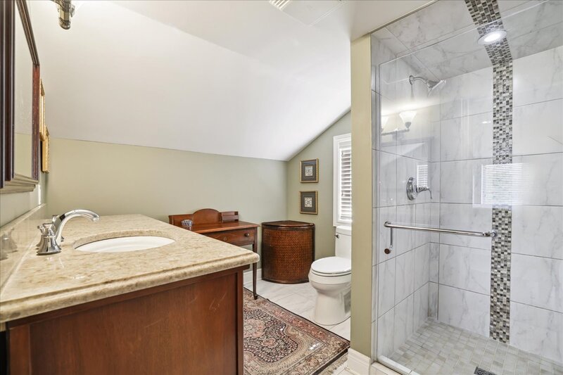 65 Queen St. Catharines 