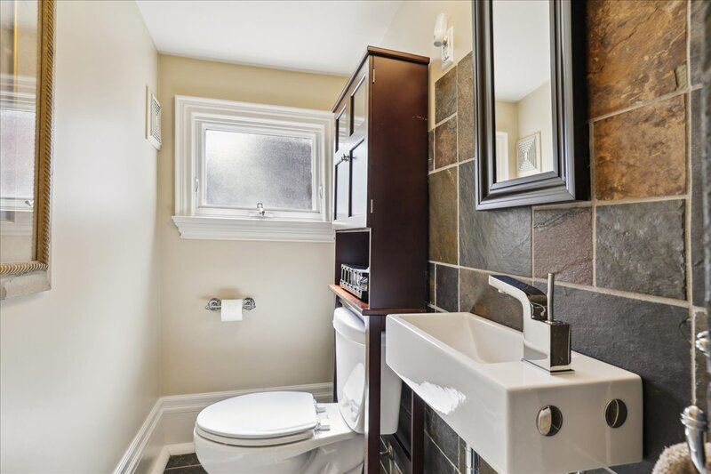 65 Queen St. Catharines 