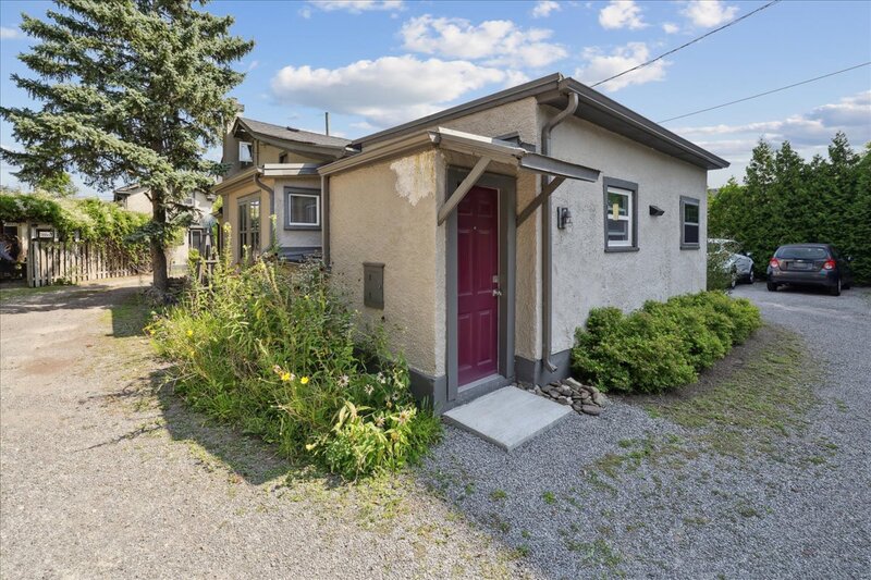 65 Queen St. Catharines 