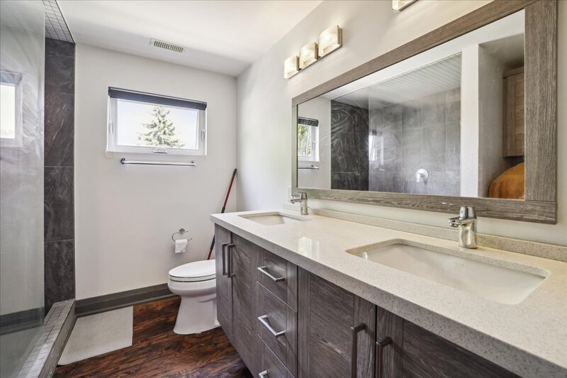 65 Queen St. Catharines 