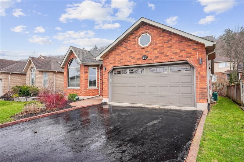 73 Colonial Cres.