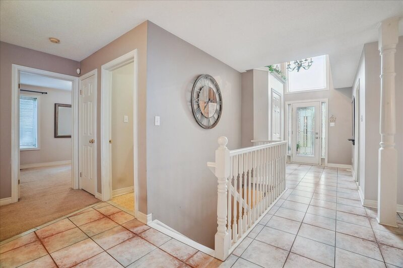 73 Colonial Cres.