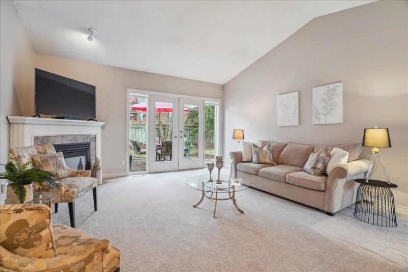 73 Colonial Cres.