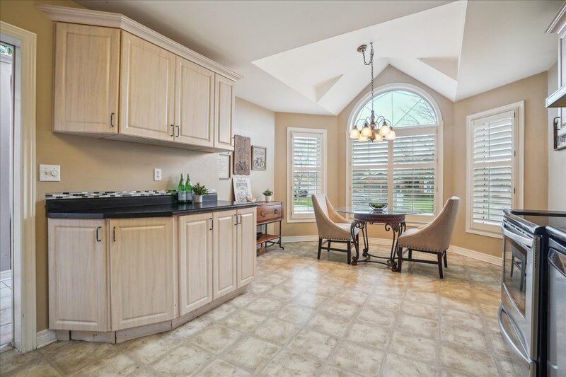 73 Colonial Cres.