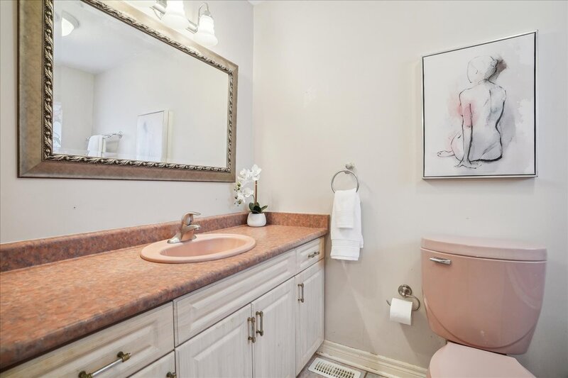 73 Colonial Cres.