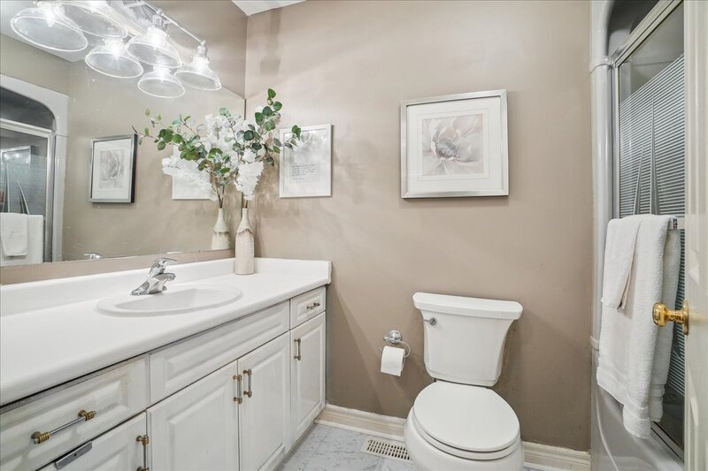73 Colonial Cres.