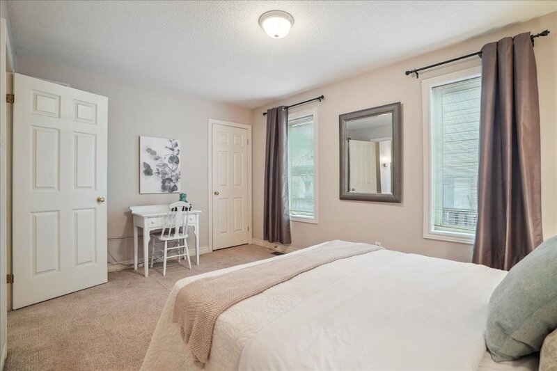 73 Colonial Cres.