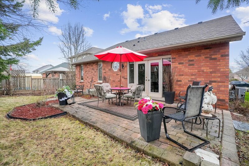 73 Colonial Cres.