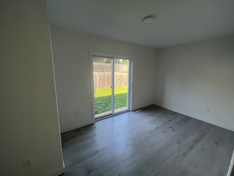6316 Montrose Rd, Niagara Falls