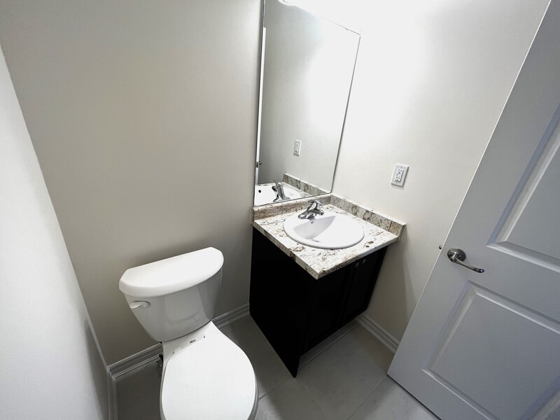 #40-305 Garner Rd W, Ancaster