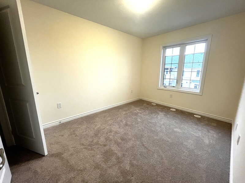 #40-305 Garner Rd W, Ancaster