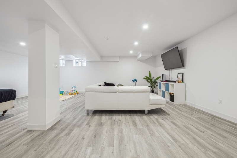 18 South Coast Cir
