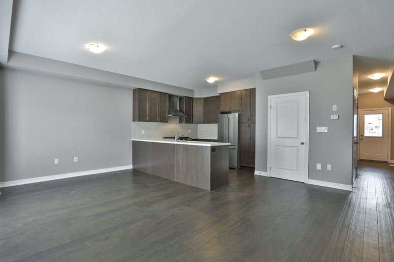 16 Zinfandel Dr, Stoney Creek