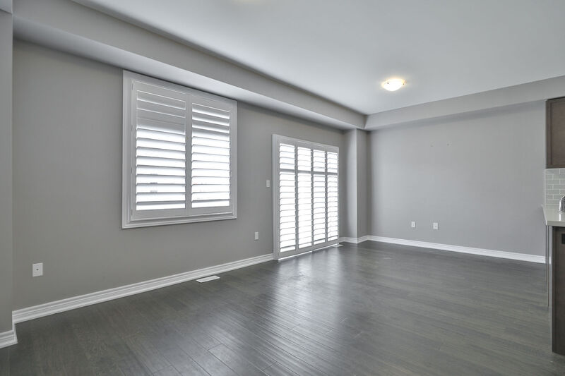 16 Zinfandel Dr, Stoney Creek