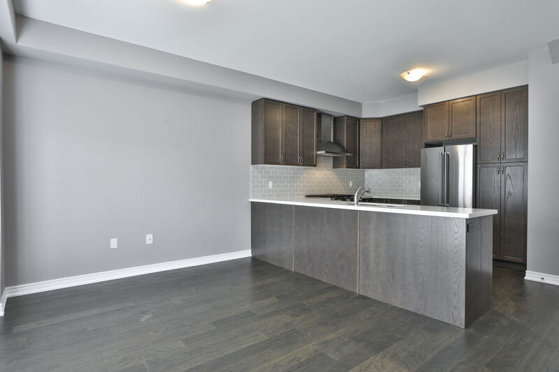 16 Zinfandel Dr, Stoney Creek