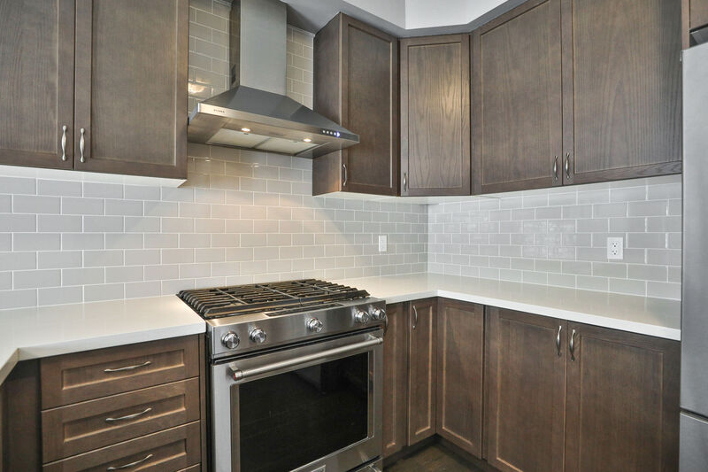 16 Zinfandel Dr, Stoney Creek