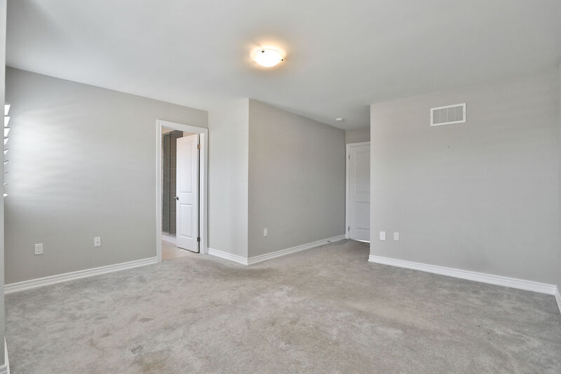 16 Zinfandel Dr, Stoney Creek