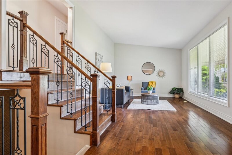 108 Nash Rd S, Hamilton