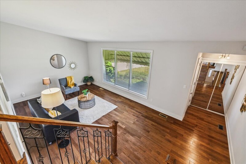 108 Nash Rd S, Hamilton