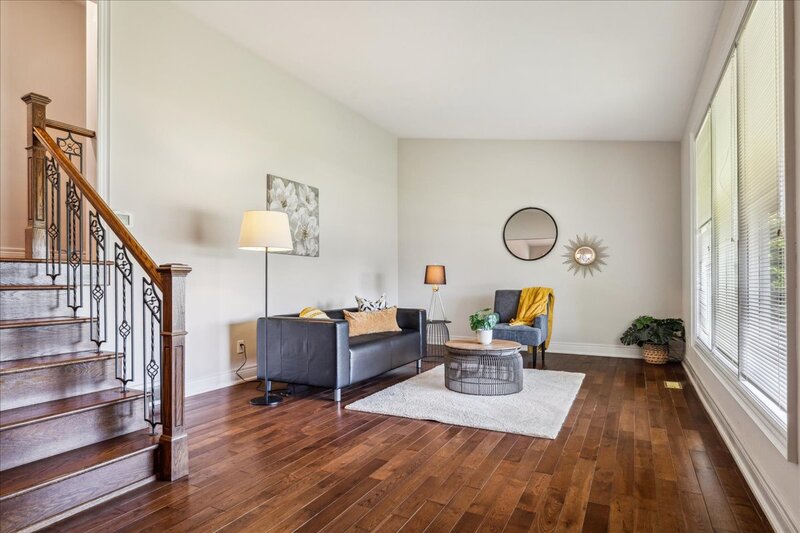 108 Nash Rd S, Hamilton