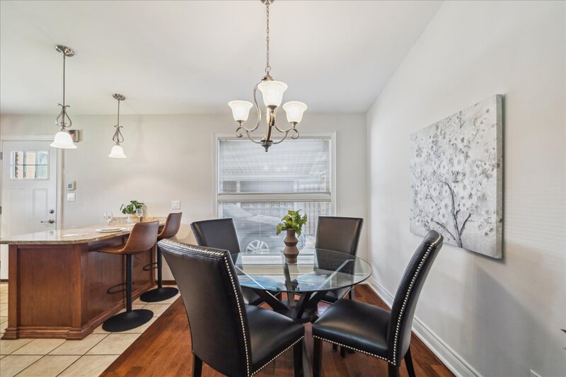 108 Nash Rd S, Hamilton
