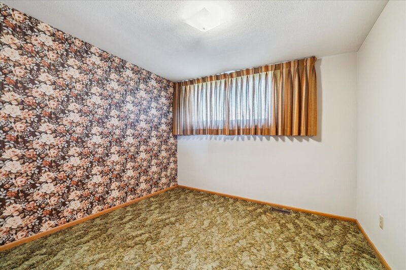 108 Nash Rd S, Hamilton
