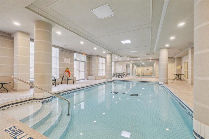 #102-442 Maple Ave, Burlington