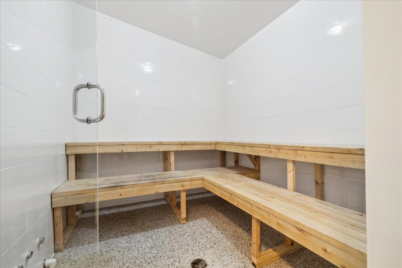 #102-442 Maple Ave, Burlington
