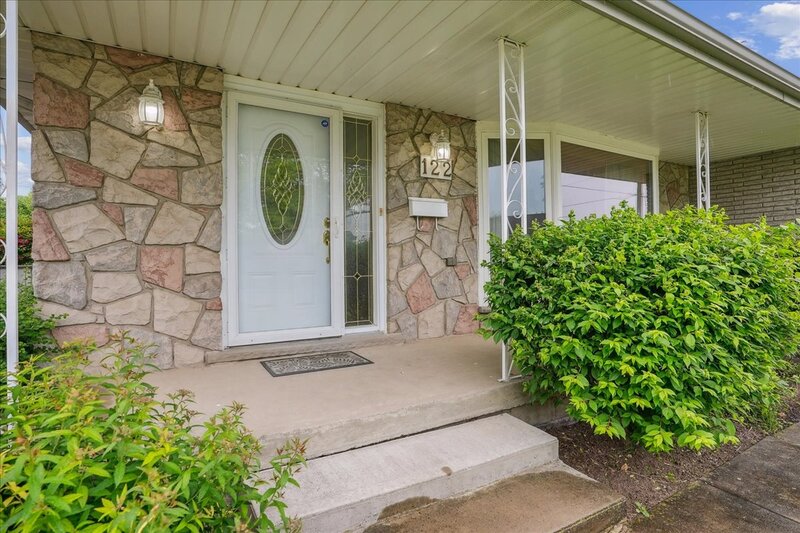 122 Glen Castle Dr, Hamilton