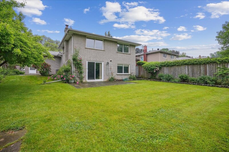 122 Glen Castle Dr, Hamilton