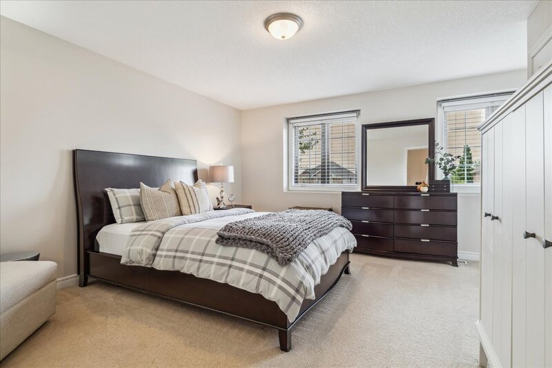 51 Napa Ln, Stoney Creek