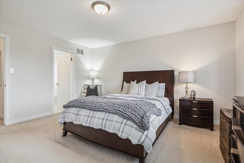 51 Napa Ln, Stoney Creek
