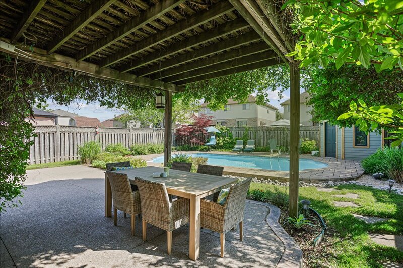 51 Napa Ln, Stoney Creek