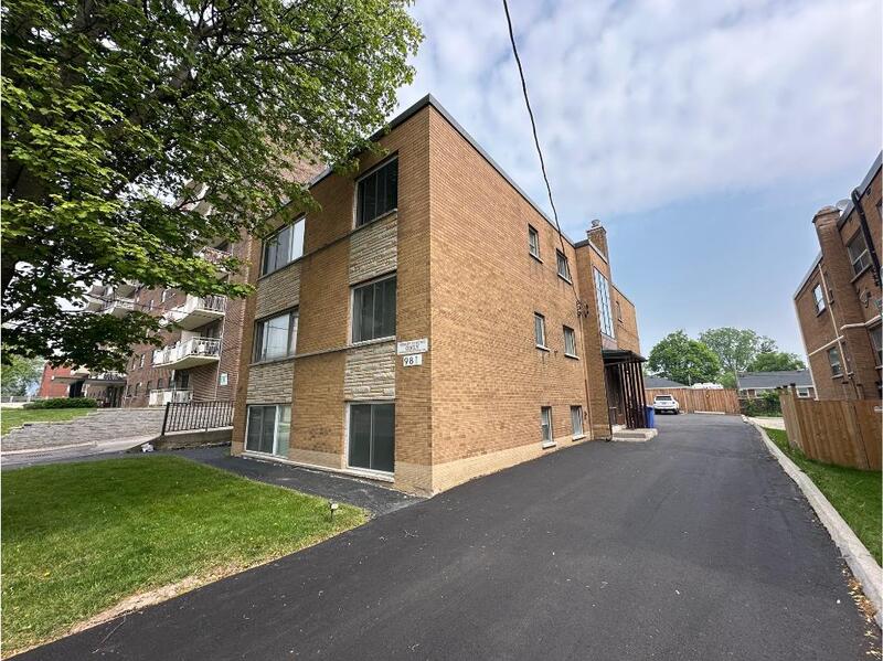 981 Mohawk Rd E, Hamilton
